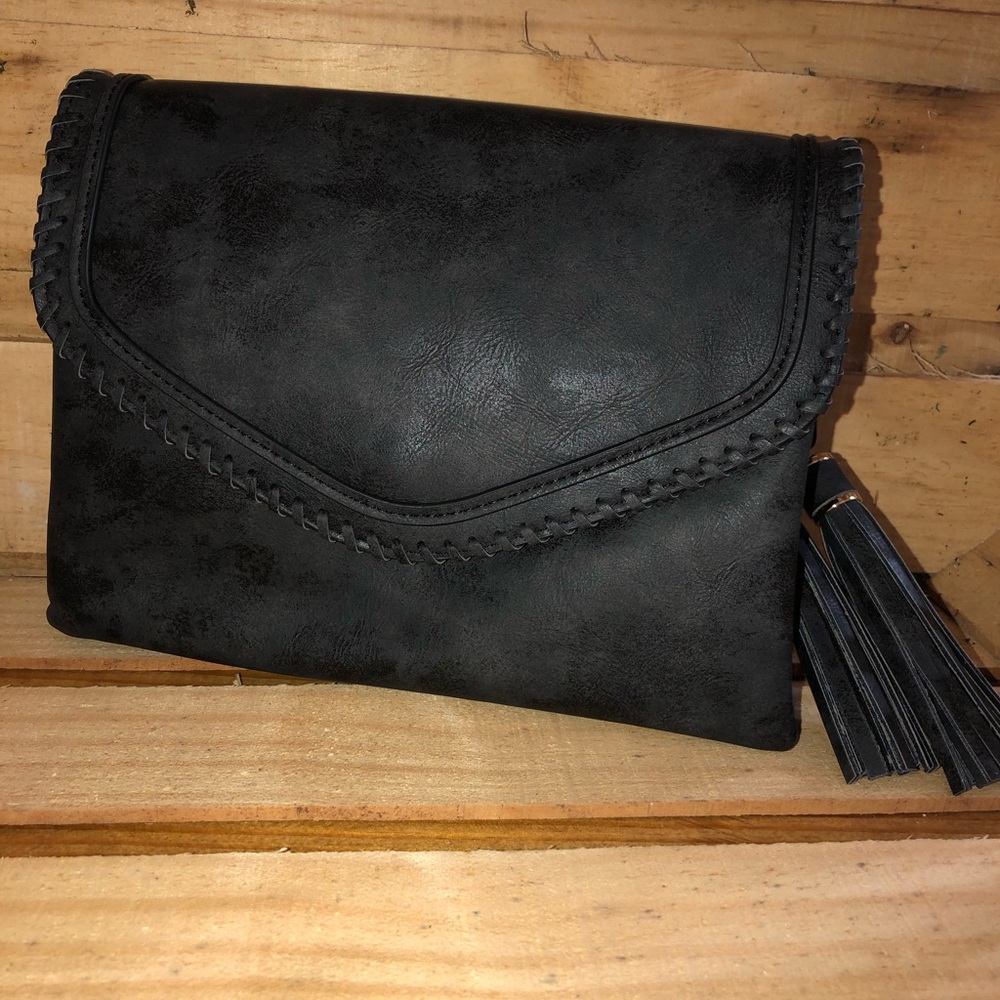 Tassel Clutch